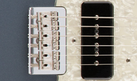 STRING-THROUGH-BODY HARDTAIL BRIDGE MIT 6 SAITENREITERN